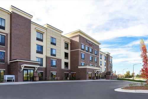 Hotel Towneplace Suites By Marriott Detroit Commerce