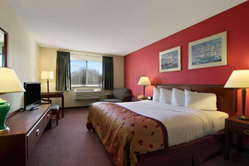 Motel Days Inn By Wyndham Whitehall