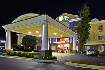 Holiday Inn Express Hotel & Suites Woodhaven
