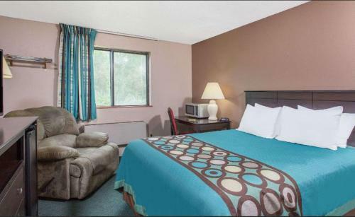 Hotel Super 8 By Wyndham Austin Mn