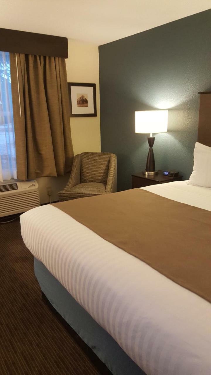 Hotel Americinn & Suites Burnsville