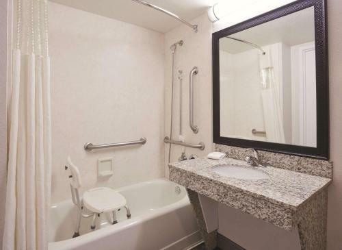 Hotel La Quinta By Wyndham Minneapolis Bloomington W