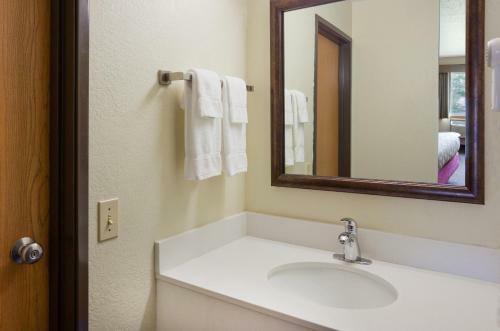 Hotel Americinn By Wyndham Red Wing
