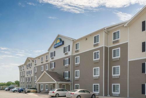 Hotel Days Inn And Suites Rochester