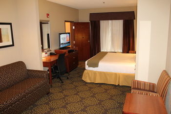Holiday Inn Express Hotel & Suites Starkville