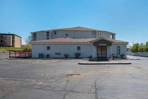 Hotel Motel 6 Blue Springs