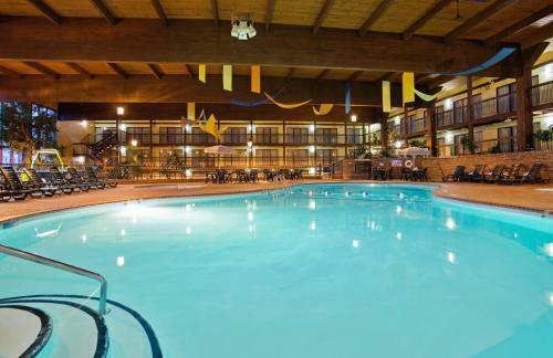 Hotel Holiday Inn At Six Flags Saint Louis