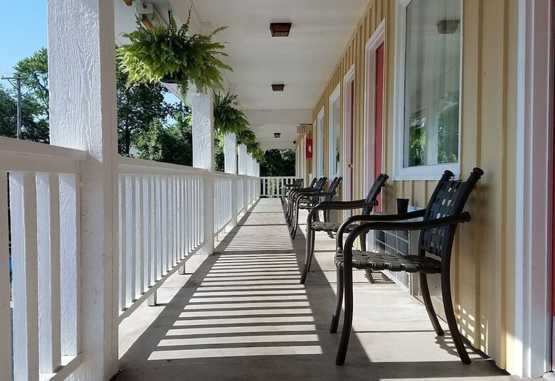 Homestead Motel