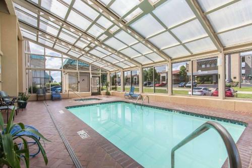 Hotel Econo Lodge Inn & Suites Joplin