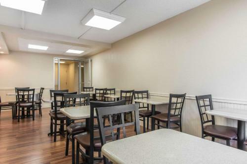 Hotel Econo Lodge Inn & Suites Joplin