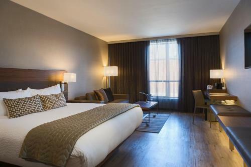 AC Hotel By Marriott Kansas City Westport