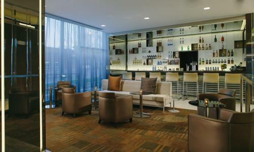 AC Hotel By Marriott Kansas City Westport