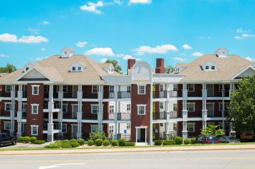 Hotel Greensview Branson By Exploria Resorts