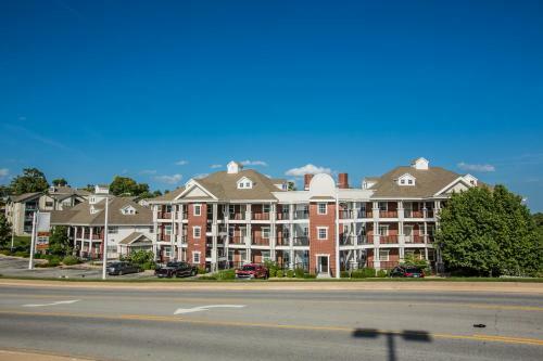 Hotel Greensview Branson By Exploria Resorts