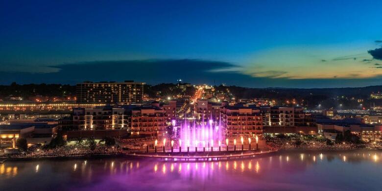 Hotel Hilton Promenade Branson Landing