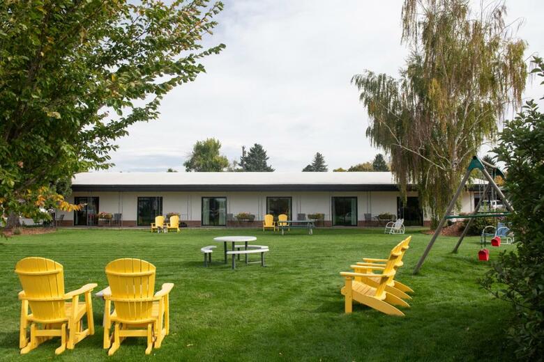 Royal 7 Budget Inn Motel