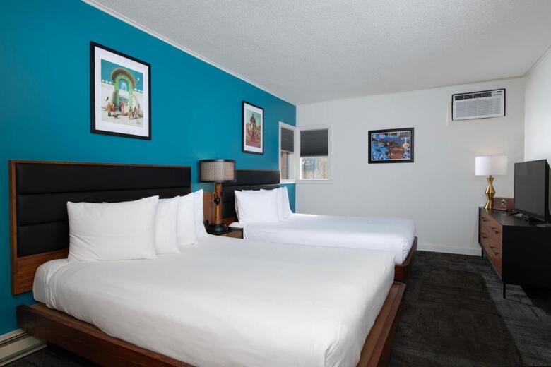 Royal 7 Budget Inn Motel