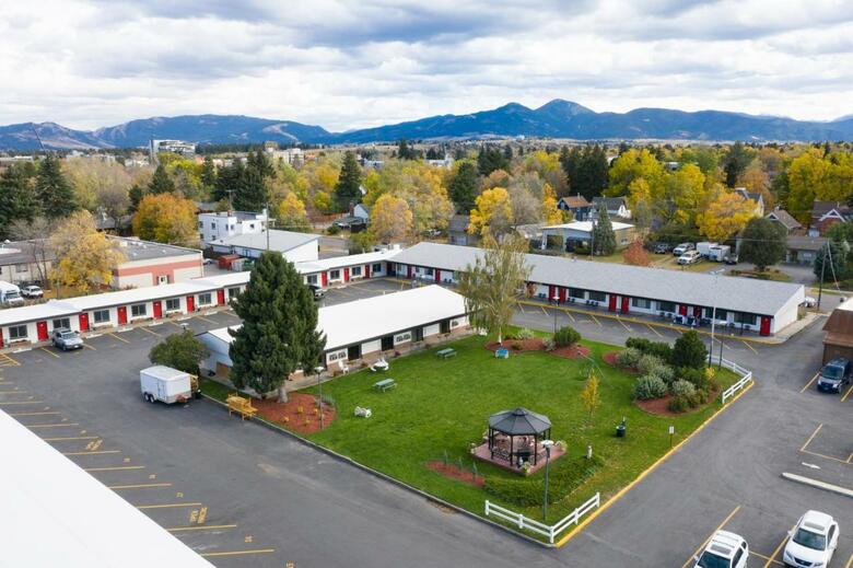 Royal 7 Budget Inn Motel