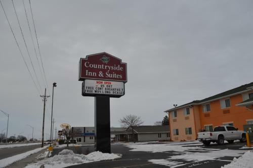 Hotel Countryside Inn & Suites