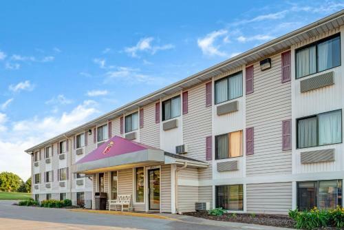 Hotel Super 8 Omaha M Street