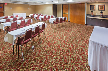 Americinn Hotel & Suites Omaha