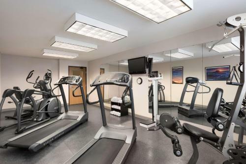 Hotel Country Inn & Suites Sidney