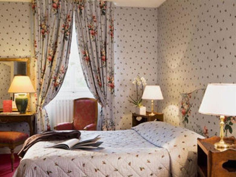 Hotel Chateau De Divonne
