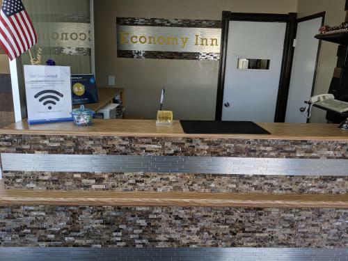 Motel Economy Inn Elko