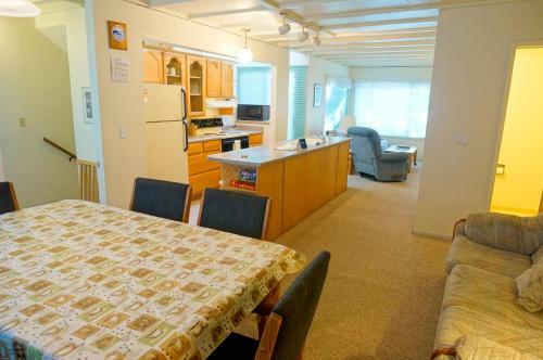 Lake Village 138