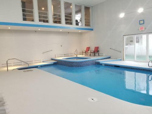 Hotel Hampton Village Resort