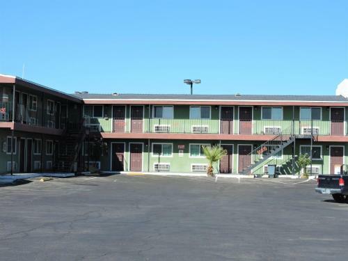 Ponderosa Motel