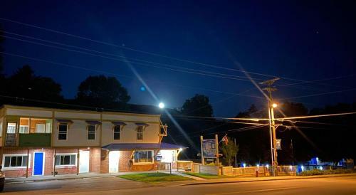 Carriage Motel