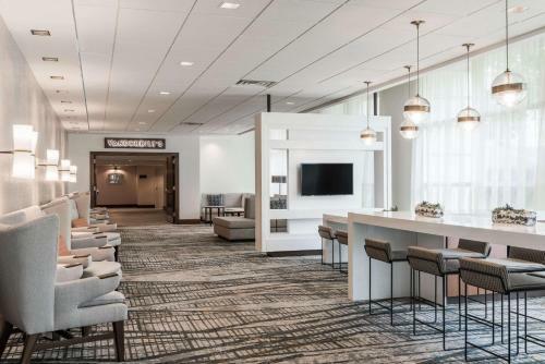 Wyndham Hamilton Park Hotel & Conference Center
