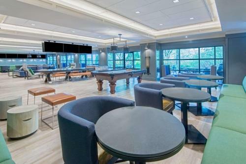 Wyndham Hamilton Park Hotel & Conference Center