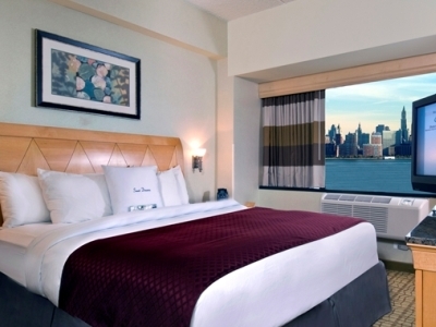 Doubletree By Hilton Hotel & Suites Jersey City