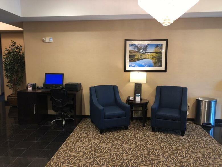 Hotel Comfort Suites Mahwah