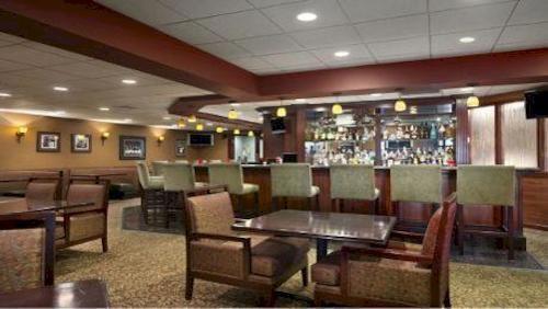 Wyndham Garden Hotel Newark Airport
