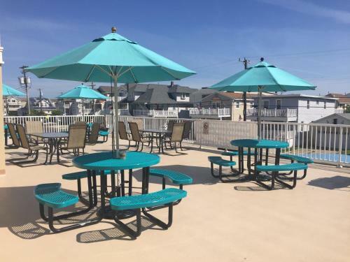 Hotel Surf Song Beach Resort