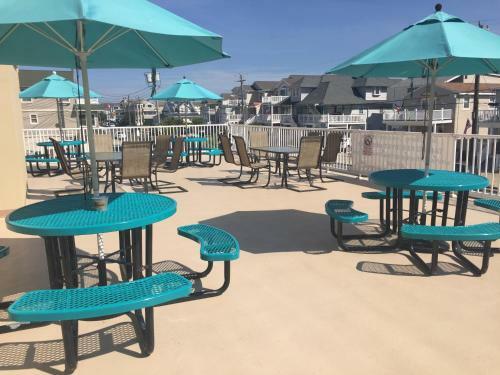 Hotel Surf Song Beach Resort