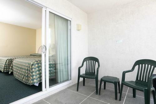Motel Riviera Resort & Suites