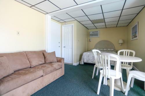 Motel Riviera Resort & Suites