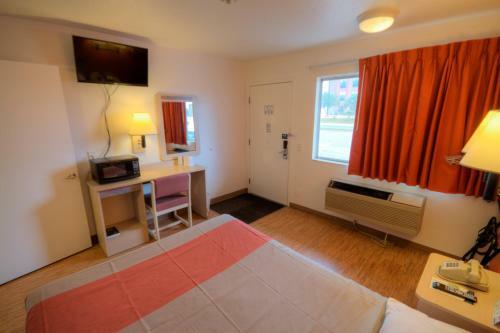 Motel 6 Alamogordo