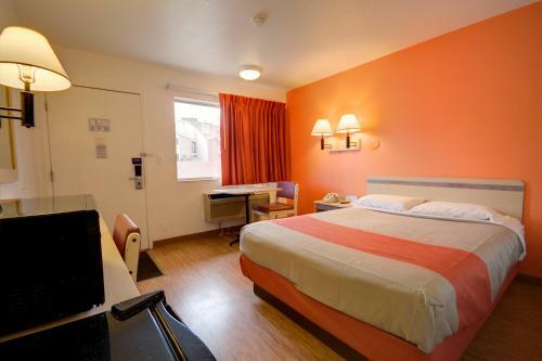 Motel 6 Alamogordo