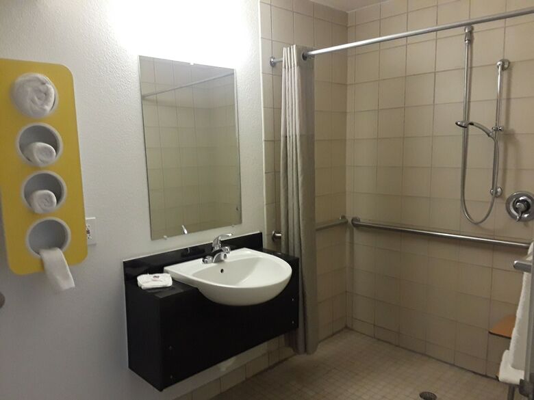 Motel 6 Farmington