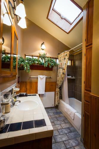 Downtown Historic Bed & Breakfast