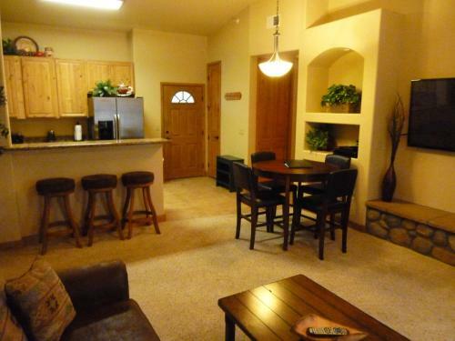 Hotel Ruidoso River Resort & Inn