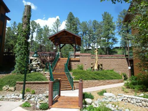 Hotel Ruidoso River Resort & Inn