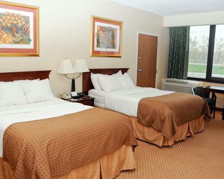 Clarion Hotel Palm Island Indoor Waterpark
