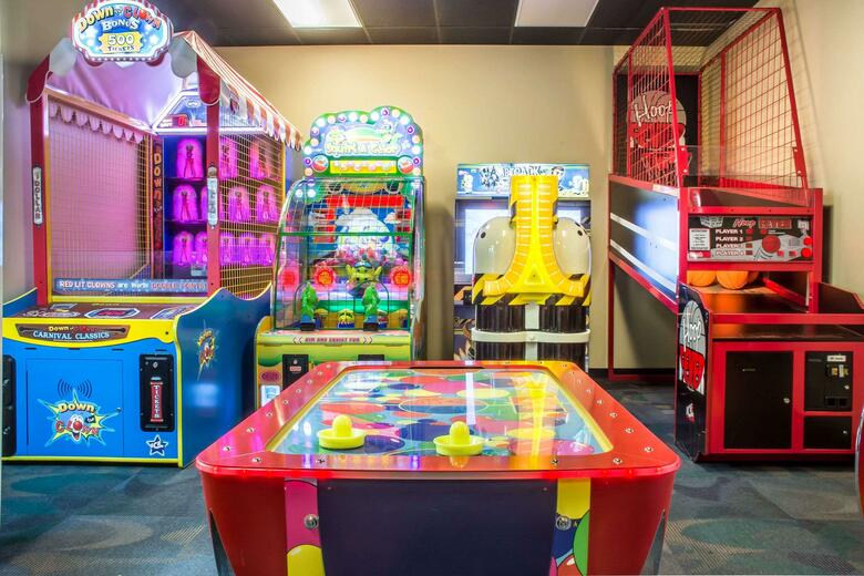 Clarion Hotel Palm Island Indoor Waterpark