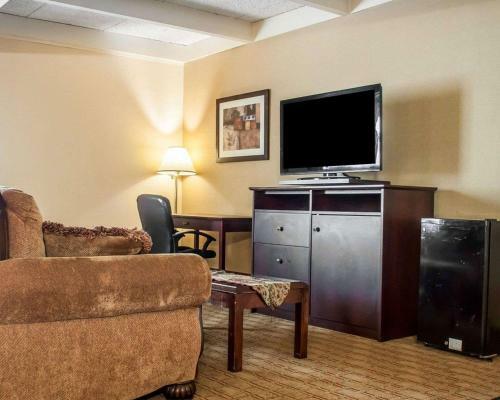 Hotel Quality Inn Buffalo Airport